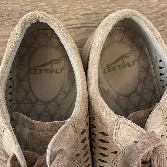 Dansko Charlie Fashion Sneaker, Walnut Suede, Size 38 (7.5-8) - Picture 4 of 7